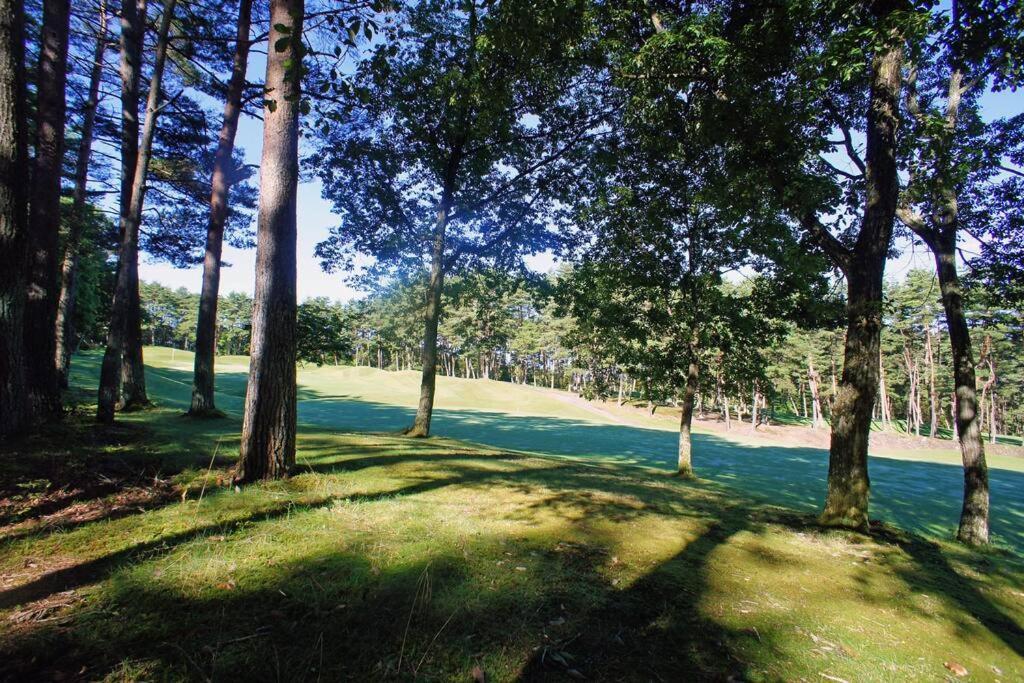 Haruna Wing Private Cottage In The Forest Overlooking The Golf Course 吾妻硫黄鉱山 エクステリア 写真