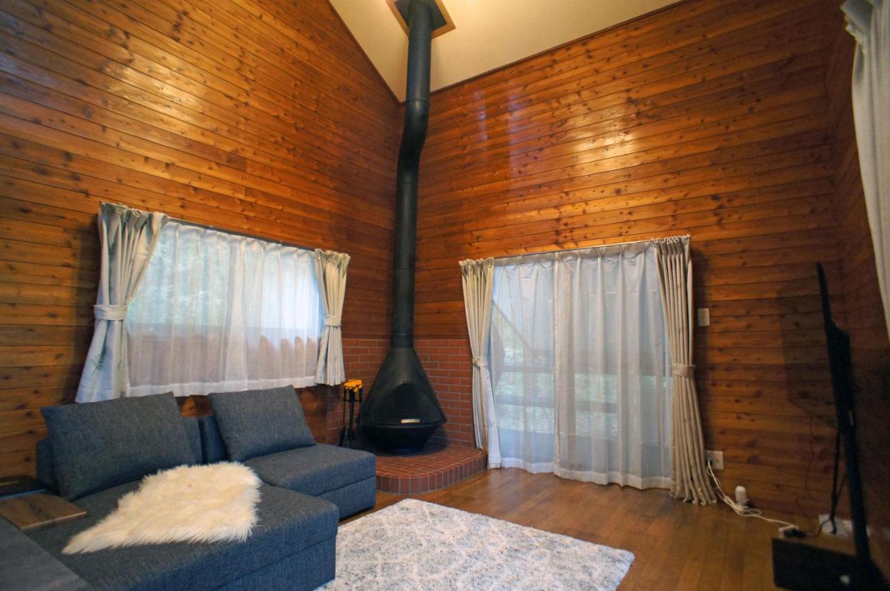 Haruna Wing Private Cottage In The Forest Overlooking The Golf Course 吾妻硫黄鉱山 エクステリア 写真